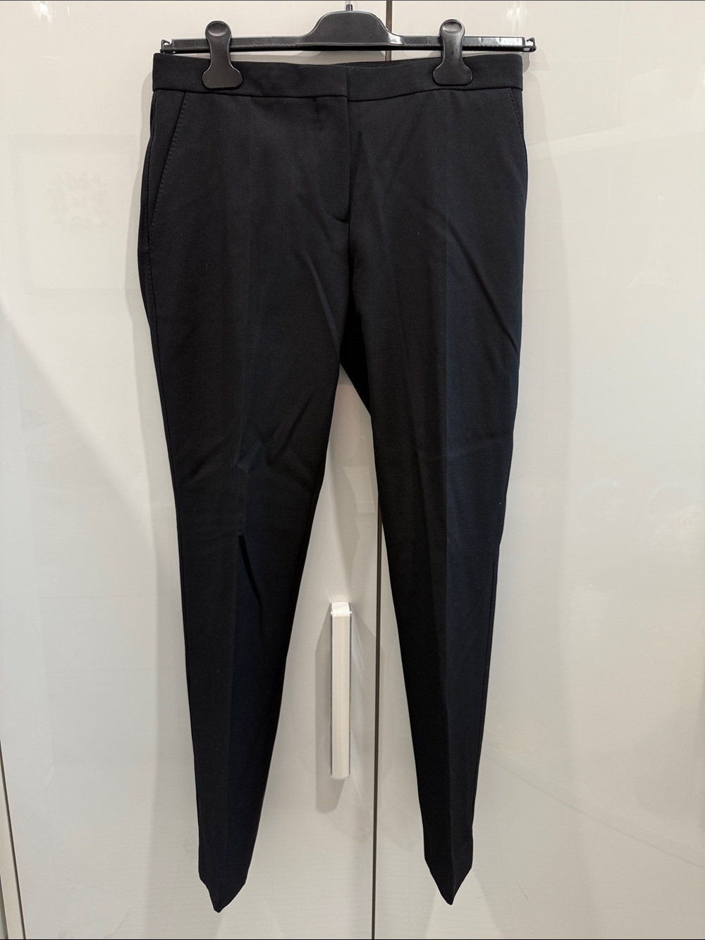 Burberry woman Black Tailored Dress Pants. Size US 6